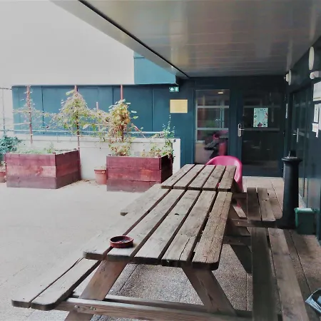 Habitat Jeunes Ellul Auberge de jeunesse